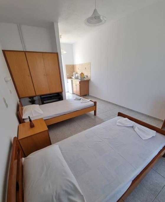 Red Rose Apartment Kampos  Exterior photo